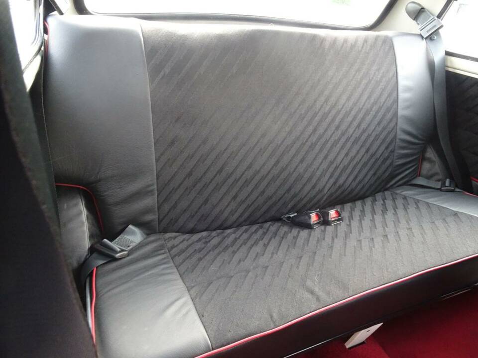 Immagine 42/43 di Mini Cooper 1,3i (1995)