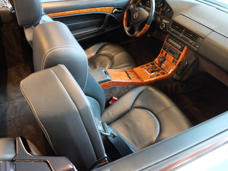 Bild 49/63 von Mercedes-Benz SL 320 &quot;Final Edition&quot; (2001)