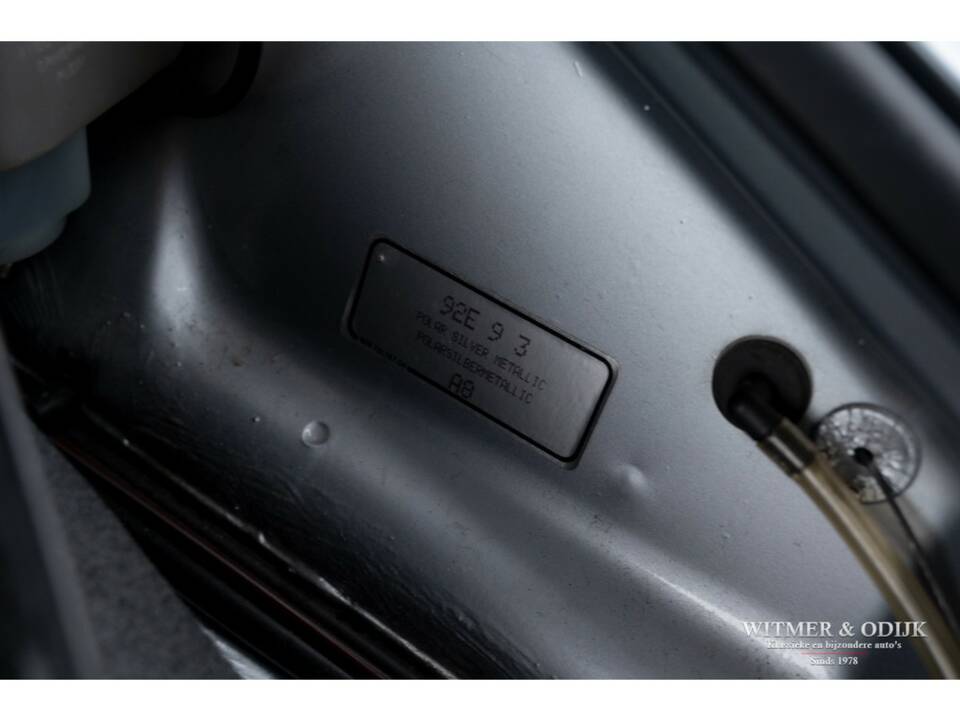 Bild 22/23 von Porsche 911 Carrera 4 (1993)