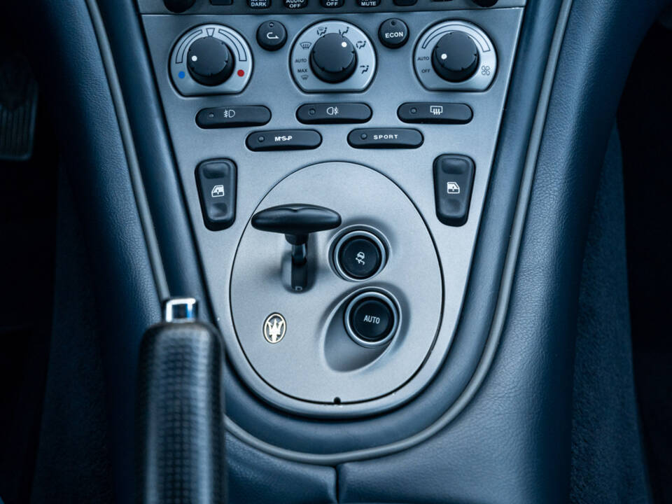Immagine 35/64 di Maserati 4200 Cambiocorsa (2003)