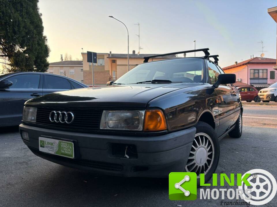 Bild 2/10 von Audi 80 - 1.8 (1990)
