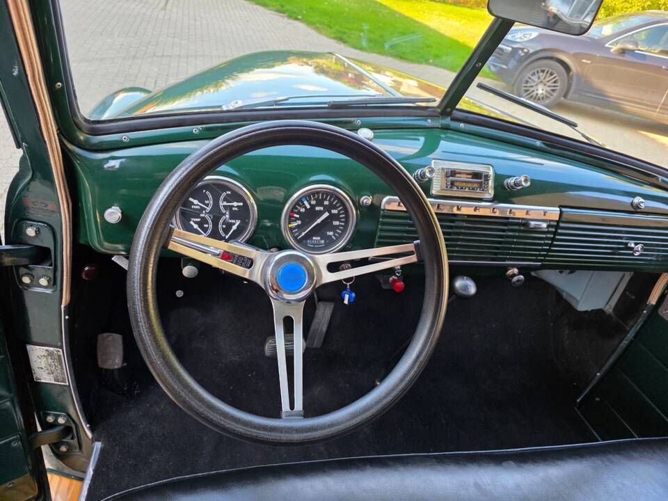 Image 23/40 of Chevrolet 3100 ½-ton Stepside (1949)