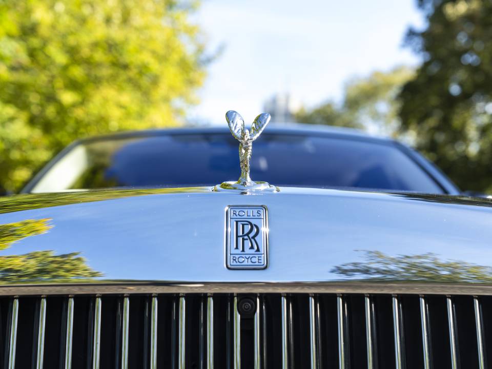 Image 8/38 of Rolls-Royce Phantom VIII (2019)
