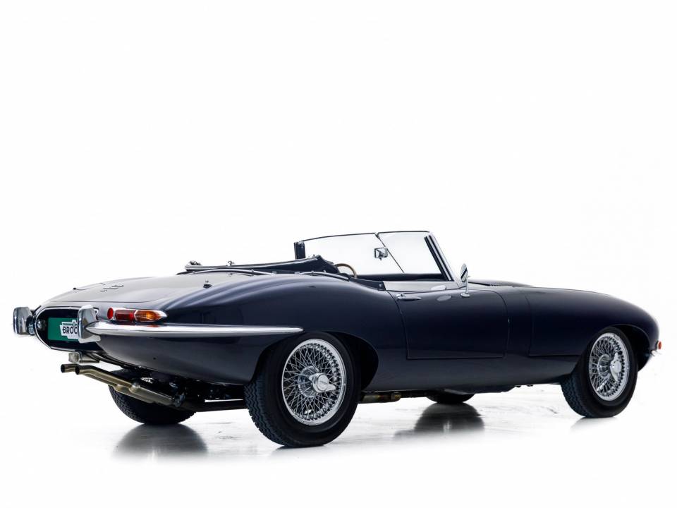 Image 4/39 de Jaguar E-Type 4.2 (1965)