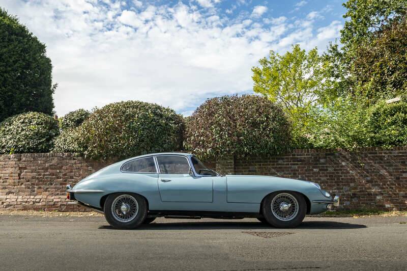 Image 8/50 de Jaguar E-Type (1968)
