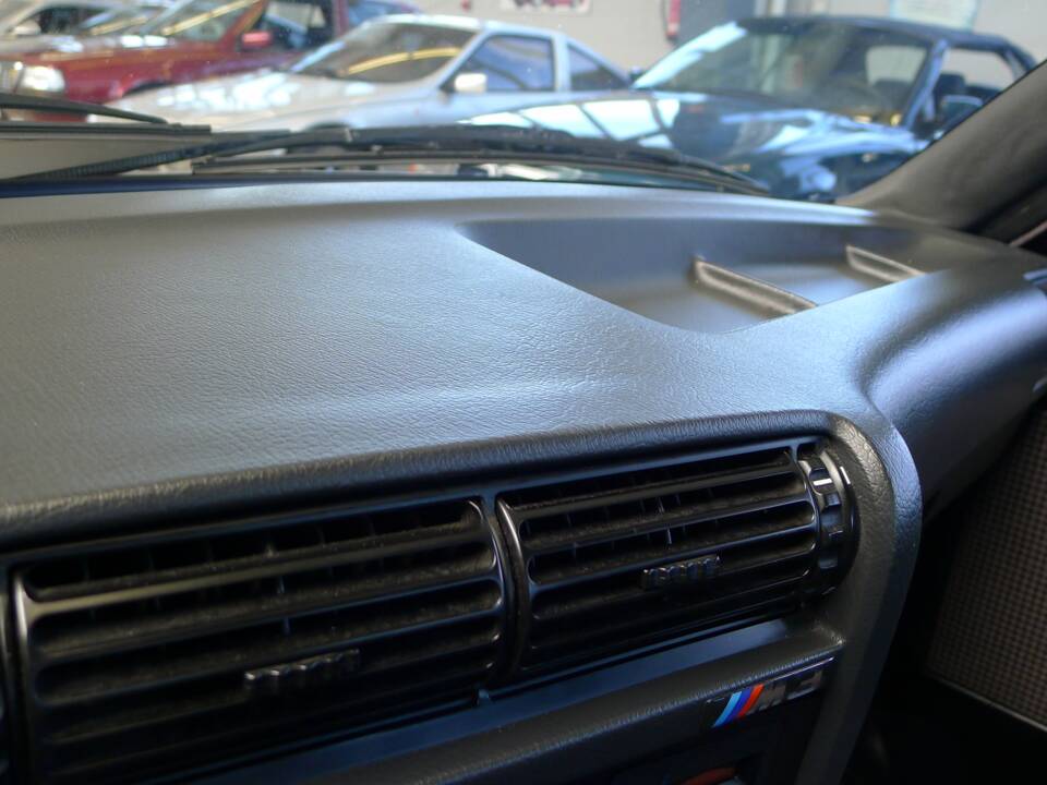 Immagine 13/45 di BMW M3 (1987)