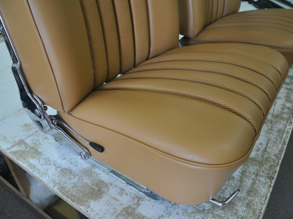 Imagen 51/65 de Mercedes-Benz 220 SE b (1961)