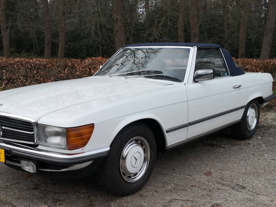 Bild 1/33 von Mercedes-Benz 280 SL (1985)