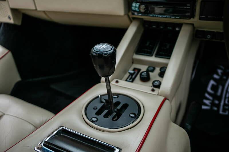 Bild 22/43 von Lamborghini Countach LP 5000 S QV (1988)