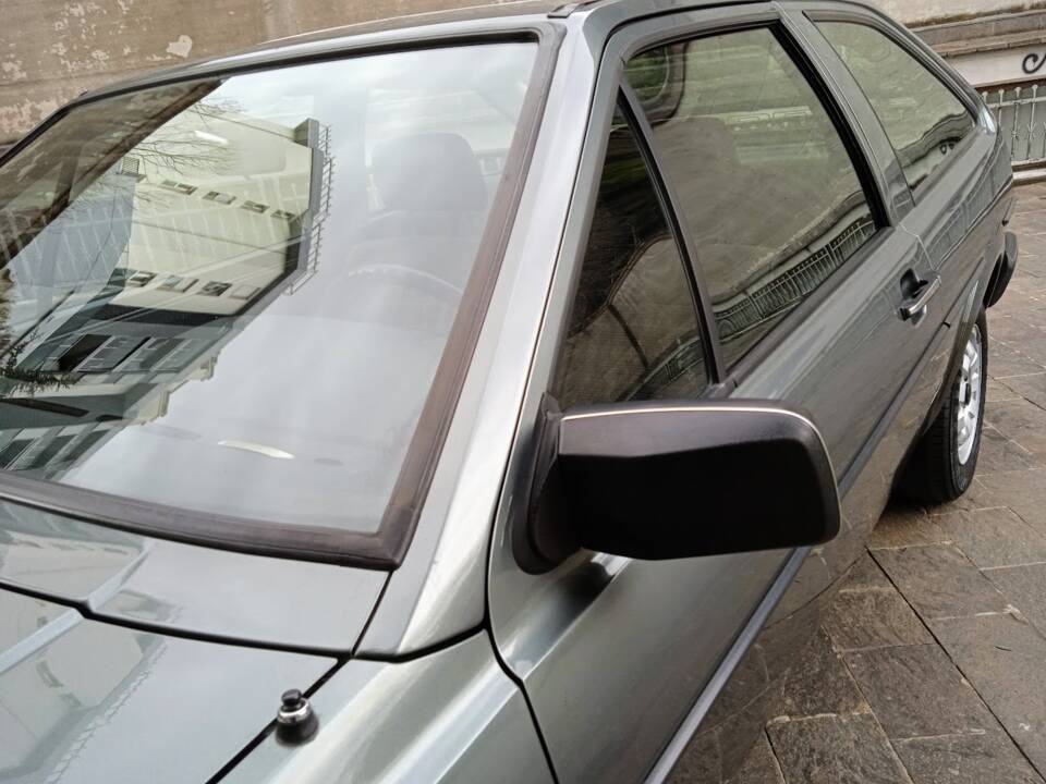 Image 16/67 de Volkswagen Scirocco II GT (1984)