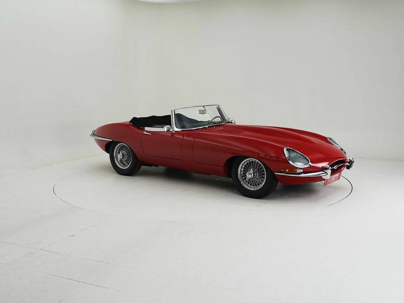 Image 3/15 de Jaguar E-Type "Lightweight" (1963)