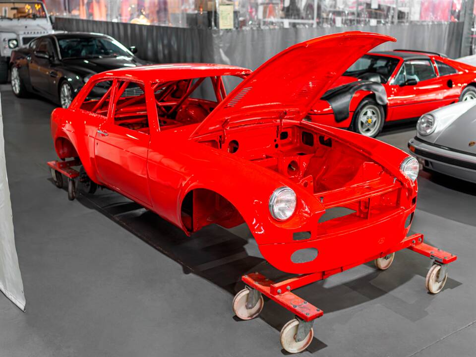 Image 2/22 de MG MGB GT V8 (1974)