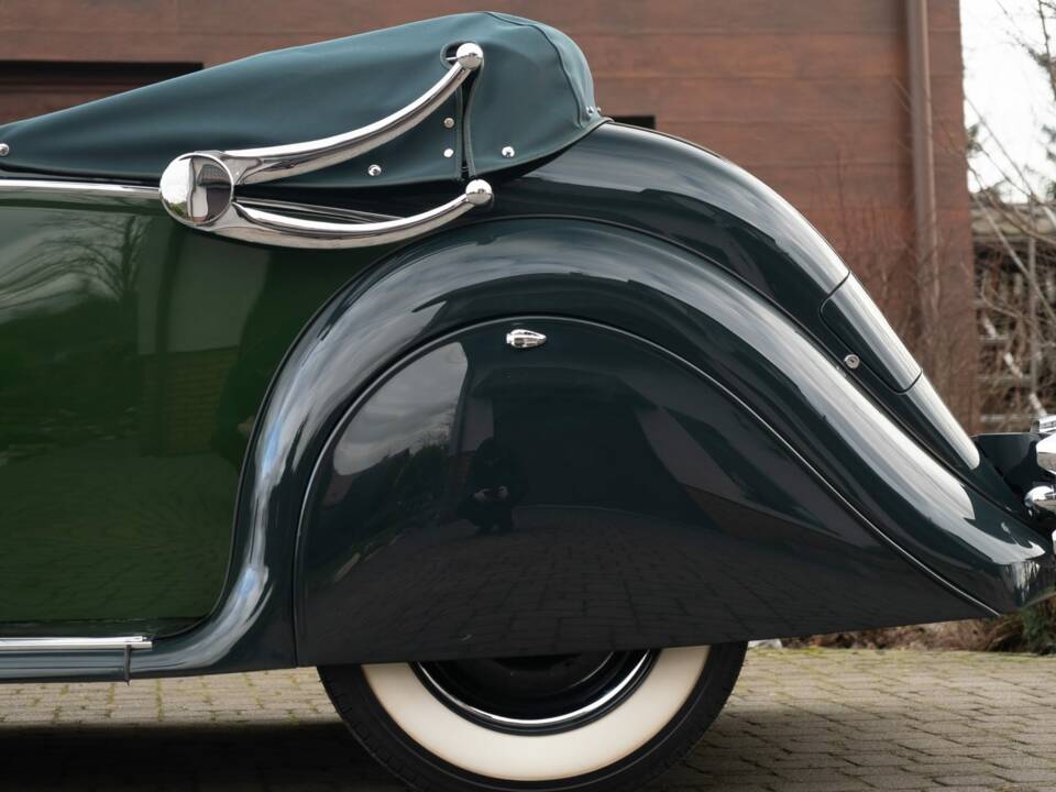 Bild 16/74 von Jaguar Mk V  3.5 Liter (1951)