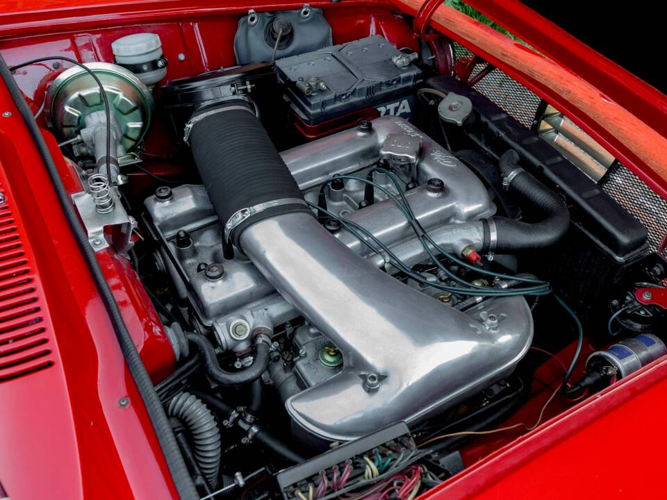 Image 5/50 of Alfa Romeo Giulia 1600 Sprint GT Veloce (1966)