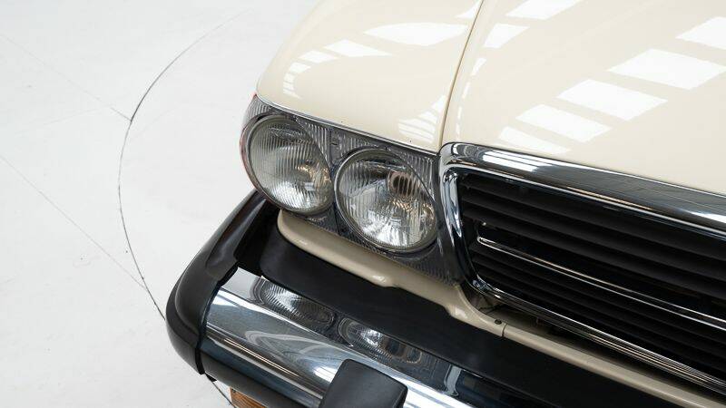 Image 7/15 of Mercedes-Benz 380 SL (1982)