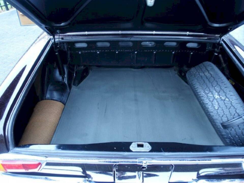 Bild 26/36 von Mercedes-Benz 280 SE 3,5 (1970)
