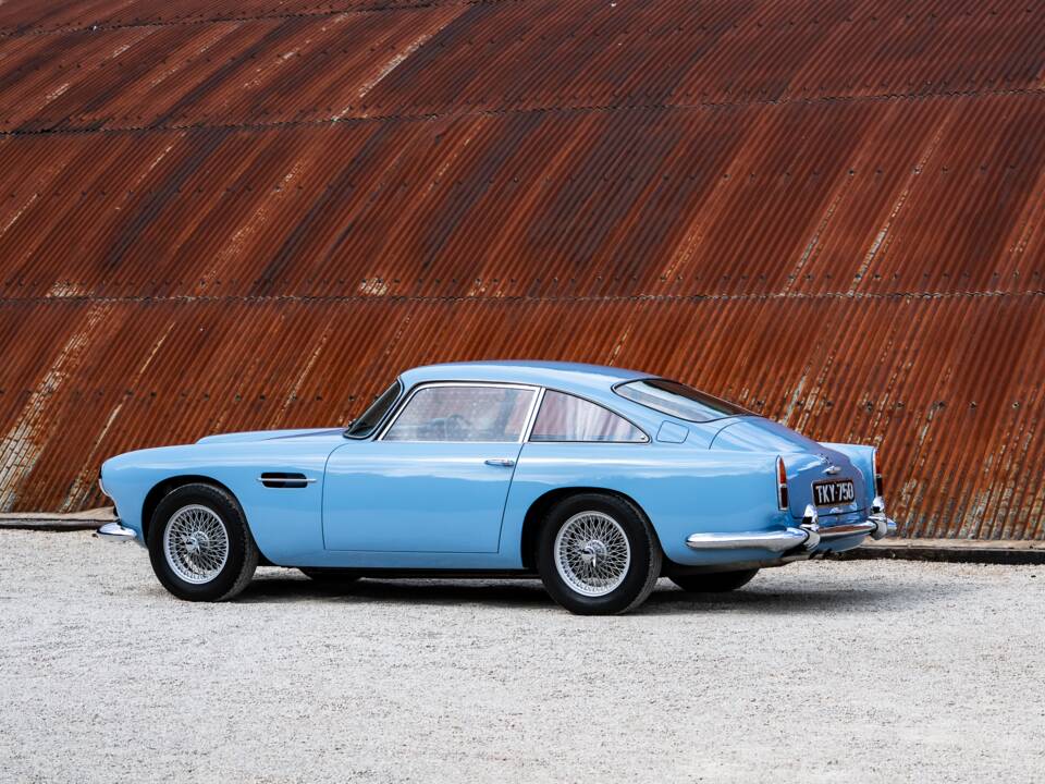 Image 8/56 of Aston Martin DB 4 (1960)