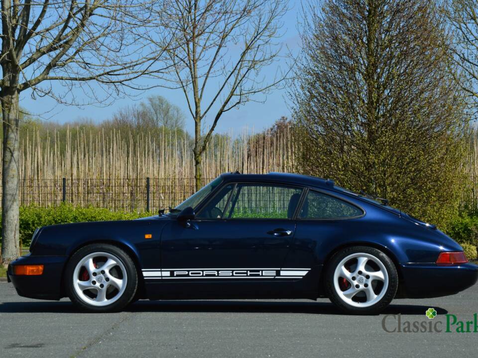 Imagen 2/50 de Porsche 911 Carrera 2 (1991)