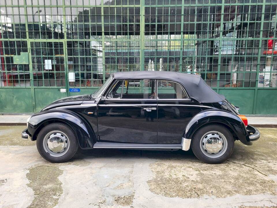 Immagine 2/47 di Volkswagen Käfer 1303 (1974)