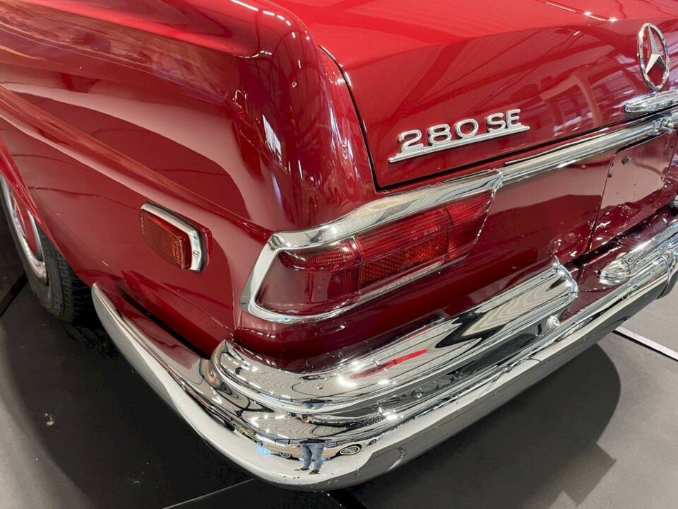 Bild 16/36 von Mercedes-Benz 280 SE (1969)