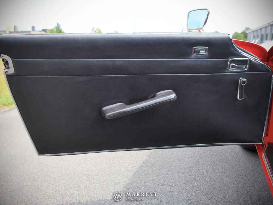 Image 35/70 of Mercedes-Benz 280 SL (1969)