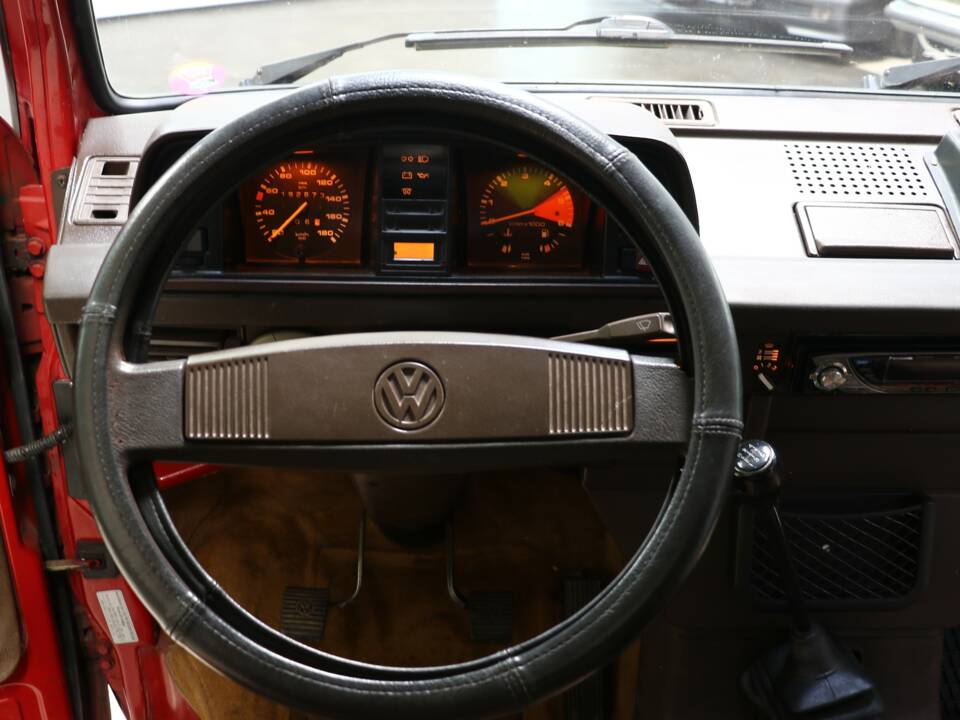 Bild 23/37 von Volkswagen T3 Westfalia Joker 1.6 TD (1985)