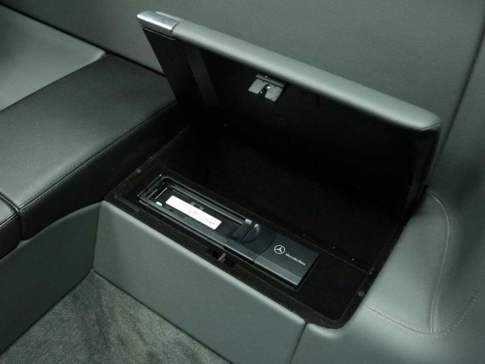 Immagine 21/30 di Mercedes-Benz SL 500 (2006)