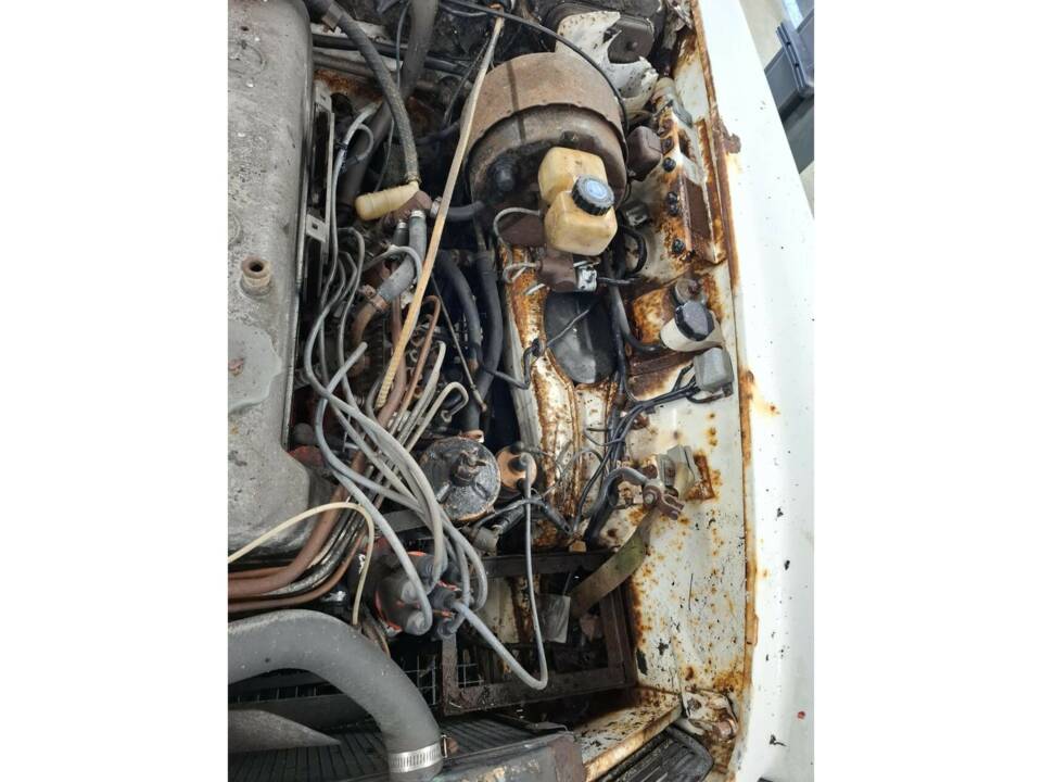 Image 40/50 de Mercedes-Benz 250 SL (1967)