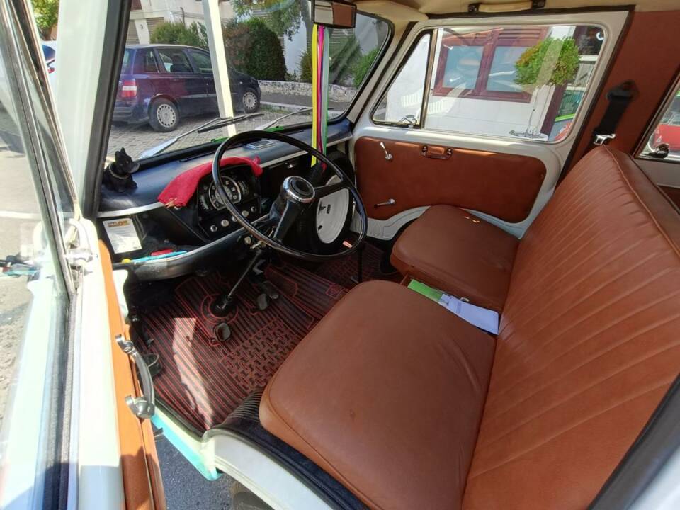 Image 27/50 of FIAT 850 Familiare (1972)