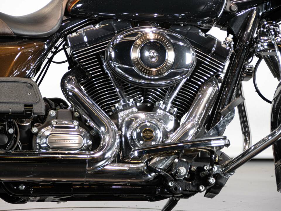 Bild 16/50 von Harley-Davidson DUMMY (2013)