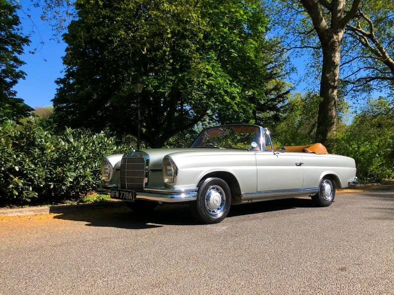 Bild 5/50 von Mercedes-Benz 220 SE b (1963)