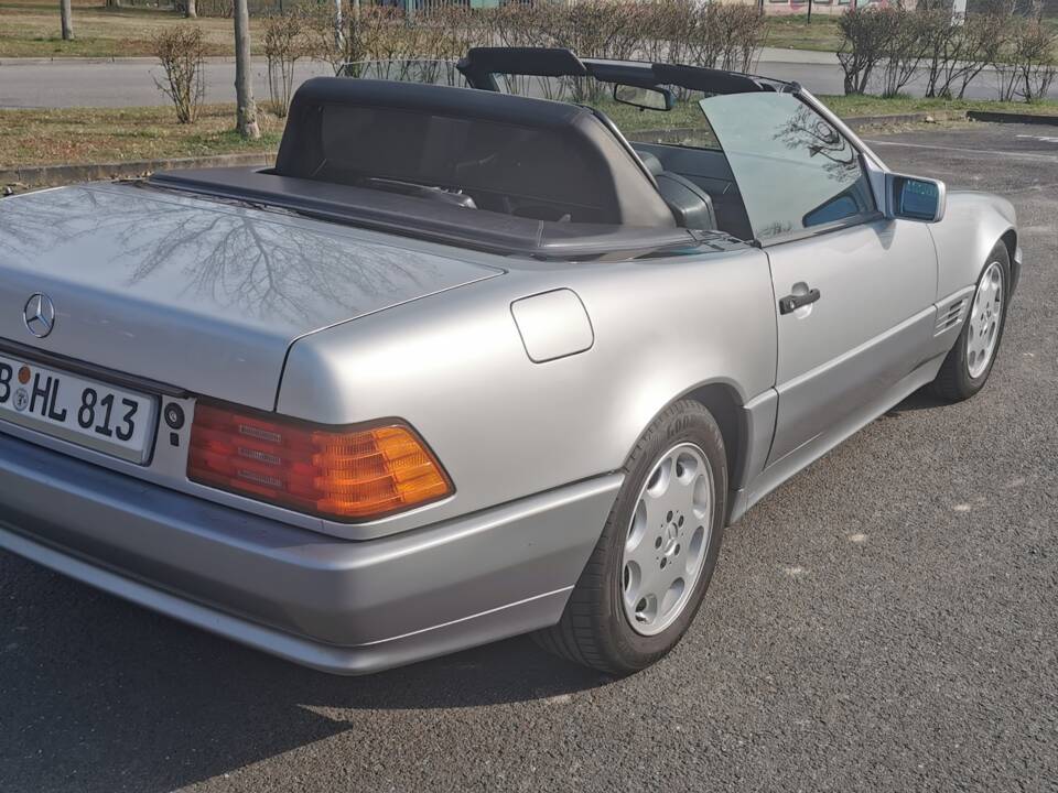 Afbeelding 5/58 van Mercedes-Benz 500 SL (1991)