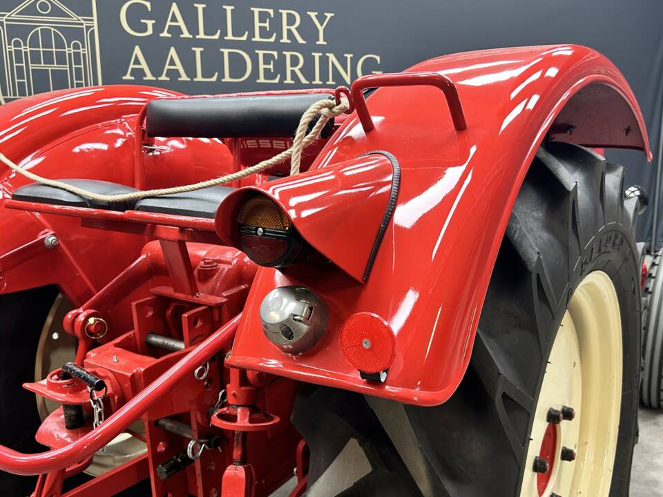 Image 9/50 of Porsche-Diesel Super Export 329 (1962)