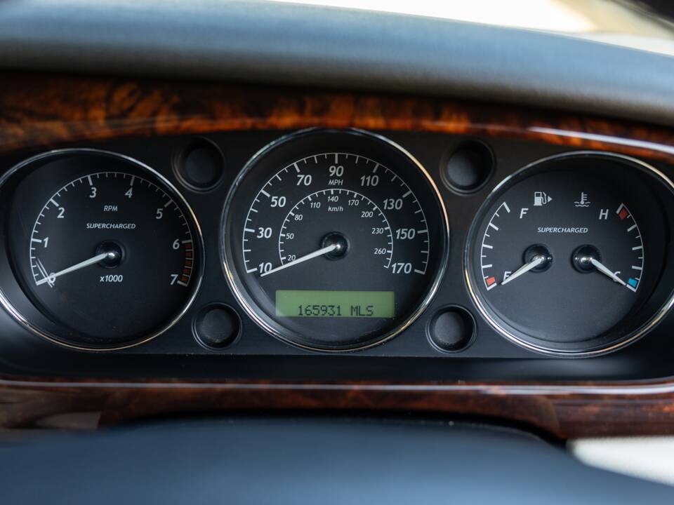 Image 19/43 of Jaguar XJR (2003)