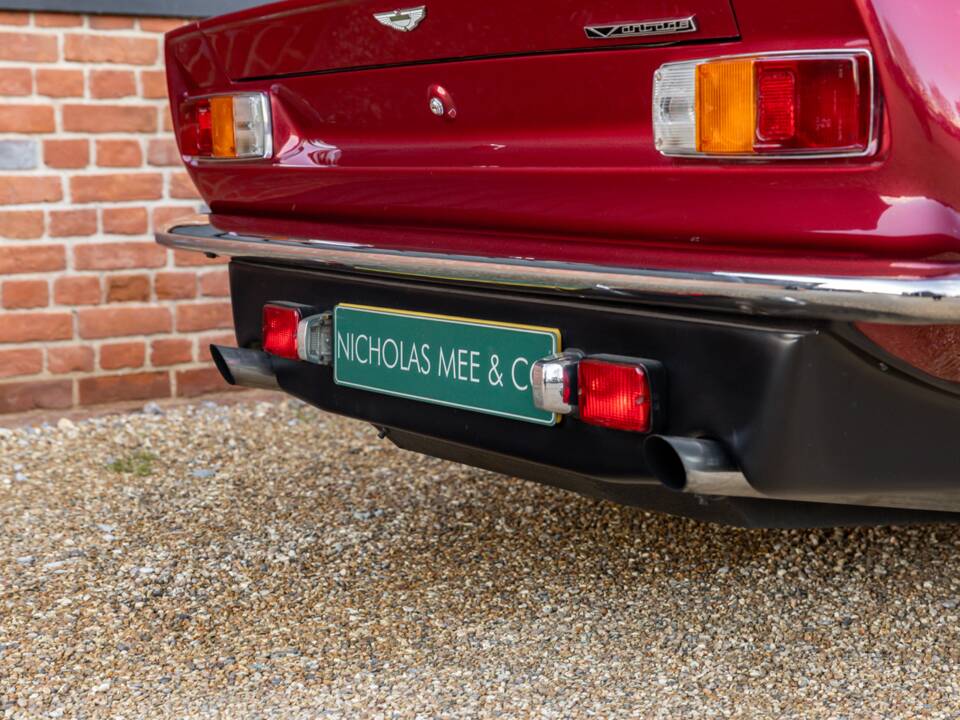 Afbeelding 27/62 van Aston Martin V8 Vantage X-Pack (1987)