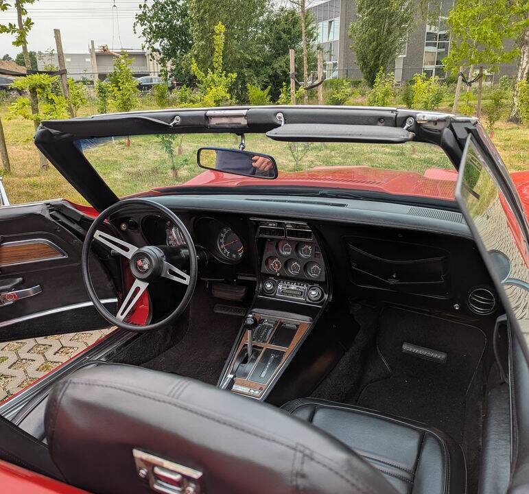 Image 5/8 of Chevrolet Corvette Stingray (1975)