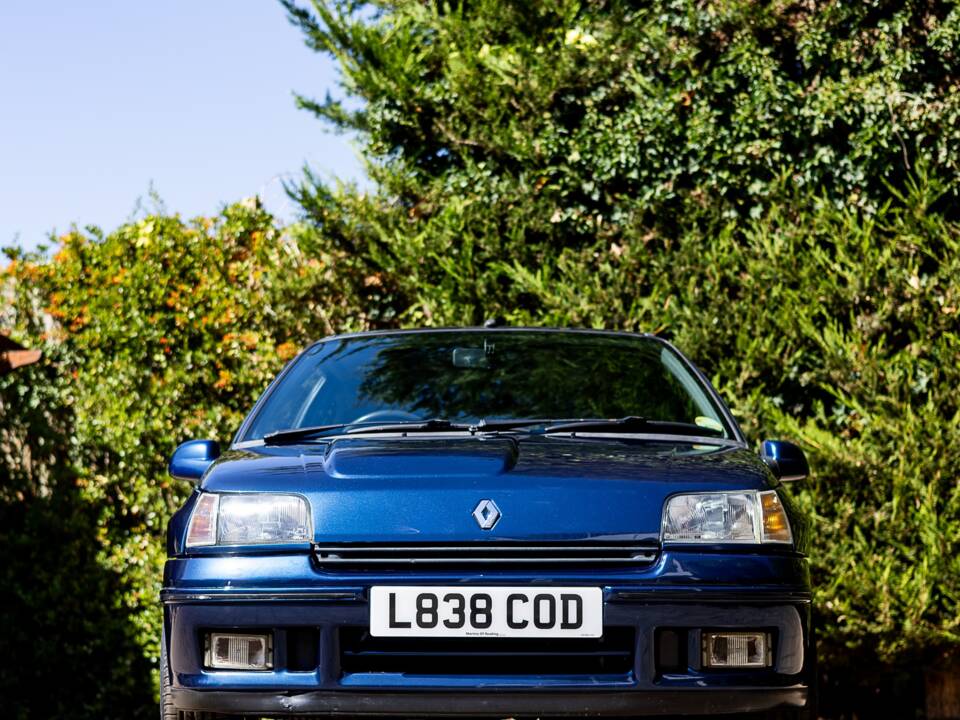 Imagen 38/48 de Renault Clio I Williams (1993)
