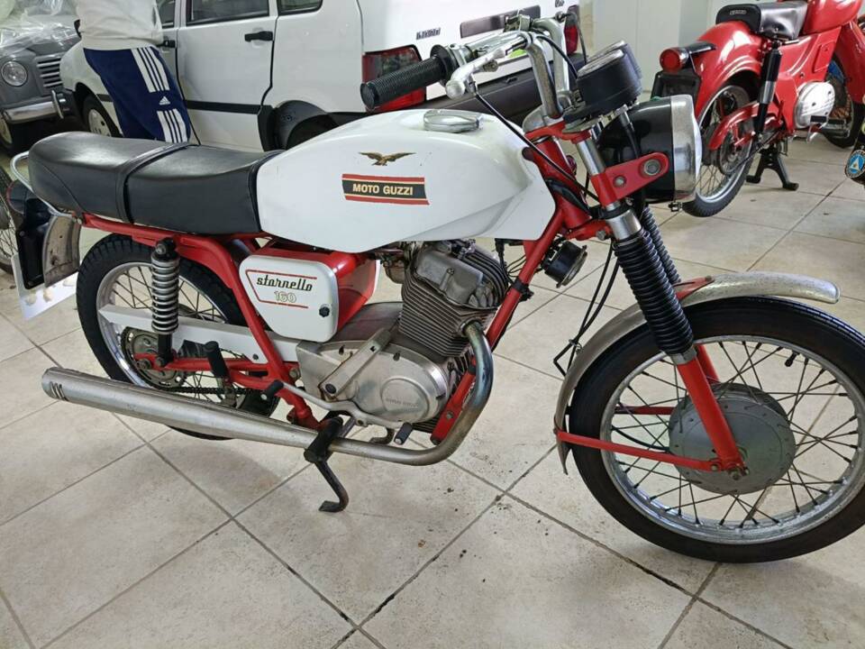 Image 2/29 de Moto Guzzi Stornello 160 (1972)
