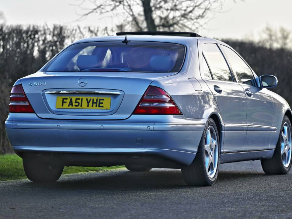 Image 7/50 de Mercedes-Benz S 500 L (2001)