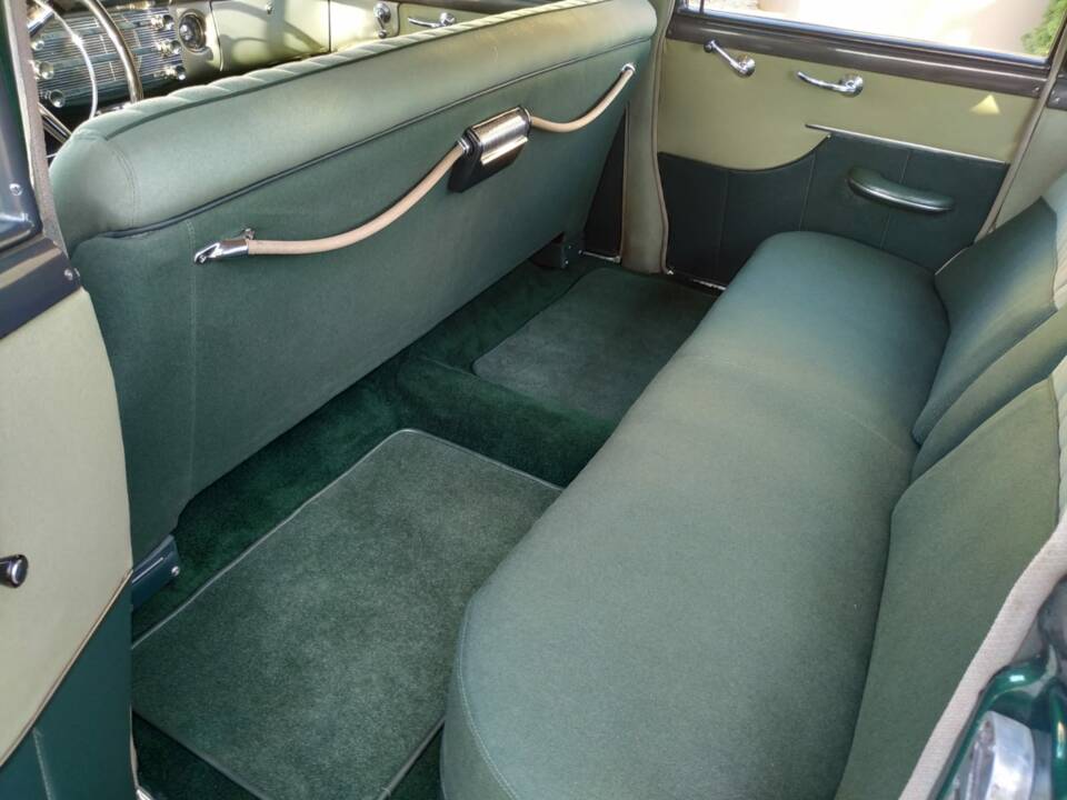 Bild 56/61 von Buick 50 Super Riviera Hardtop (1952)