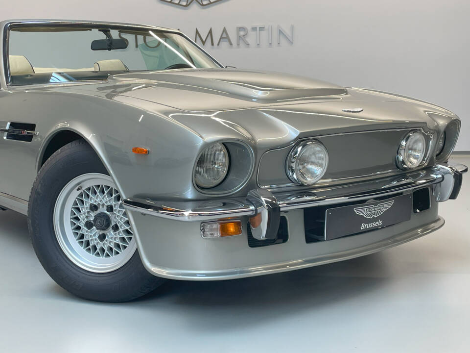 Bild 4/40 von Aston Martin V8 Vantage Volante (1986)