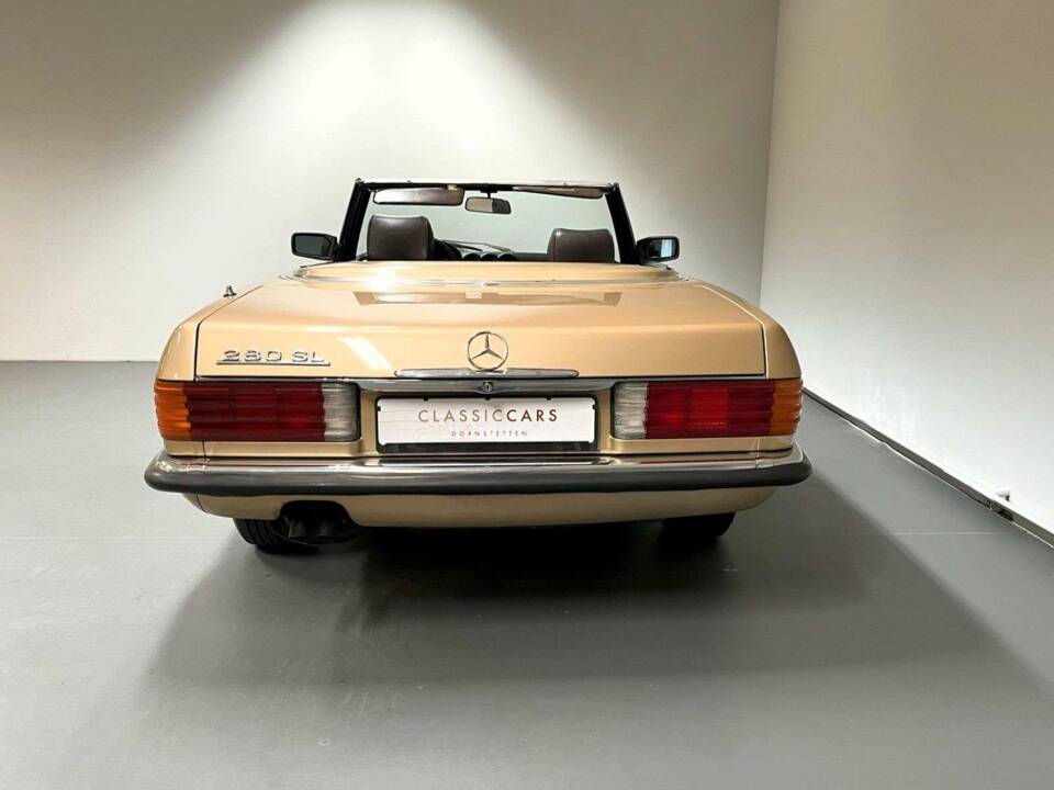 Afbeelding 13/15 van Mercedes-Benz 280 SL (1980)