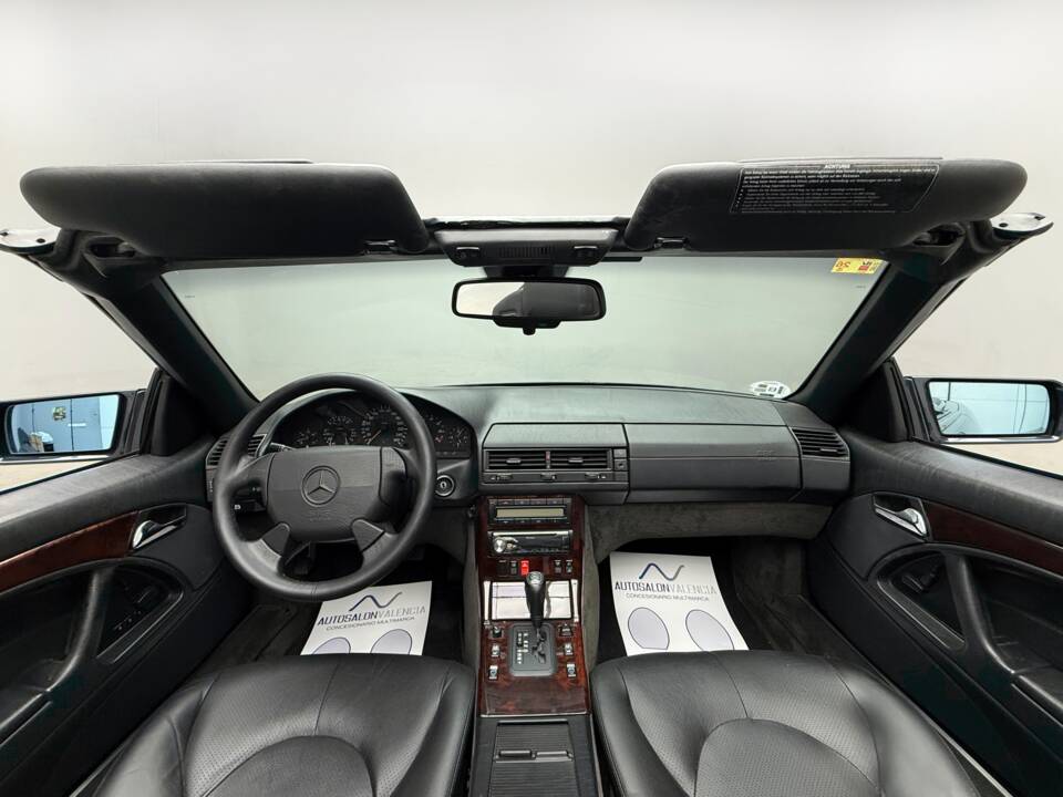 Bild 18/27 von Mercedes-Benz SL 320 (1997)