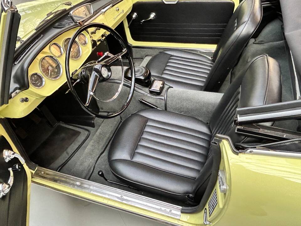 Afbeelding 15/36 van Innocenti Spider S (1963)