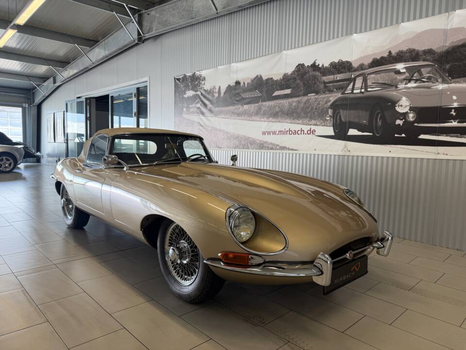 Image 6/18 de Jaguar Type E 4.2 (1967)
