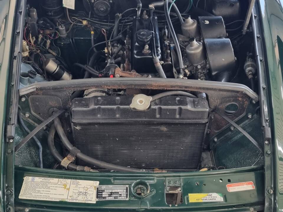 Bild 14/17 von MG MGB (1973)