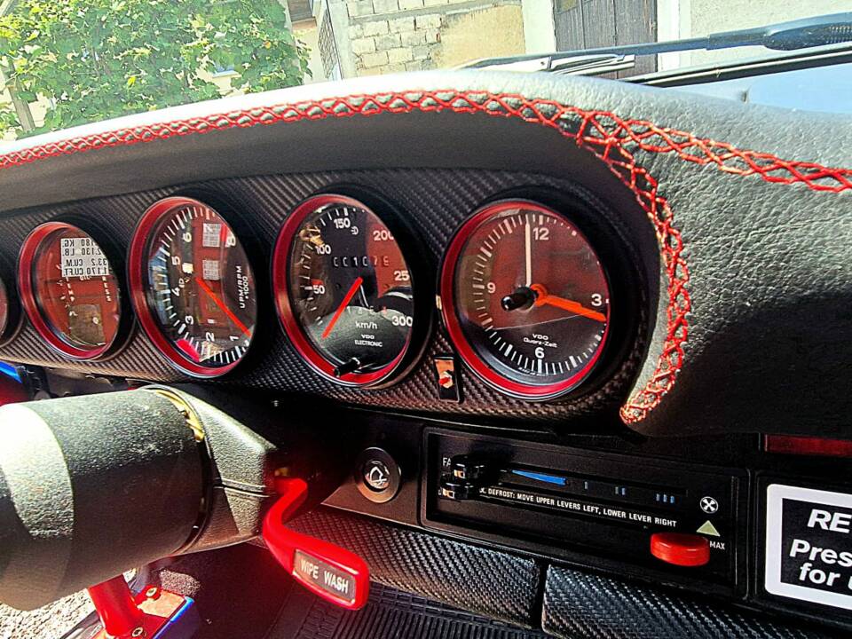 Image 12/16 de Porsche 911 RSR 3.0 (1974)