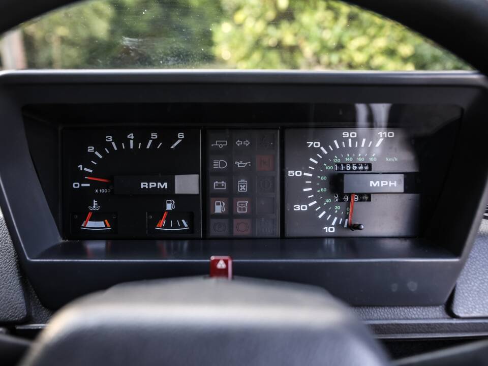 Bild 8/28 von Land Rover Range Rover Classic EFI (1987)