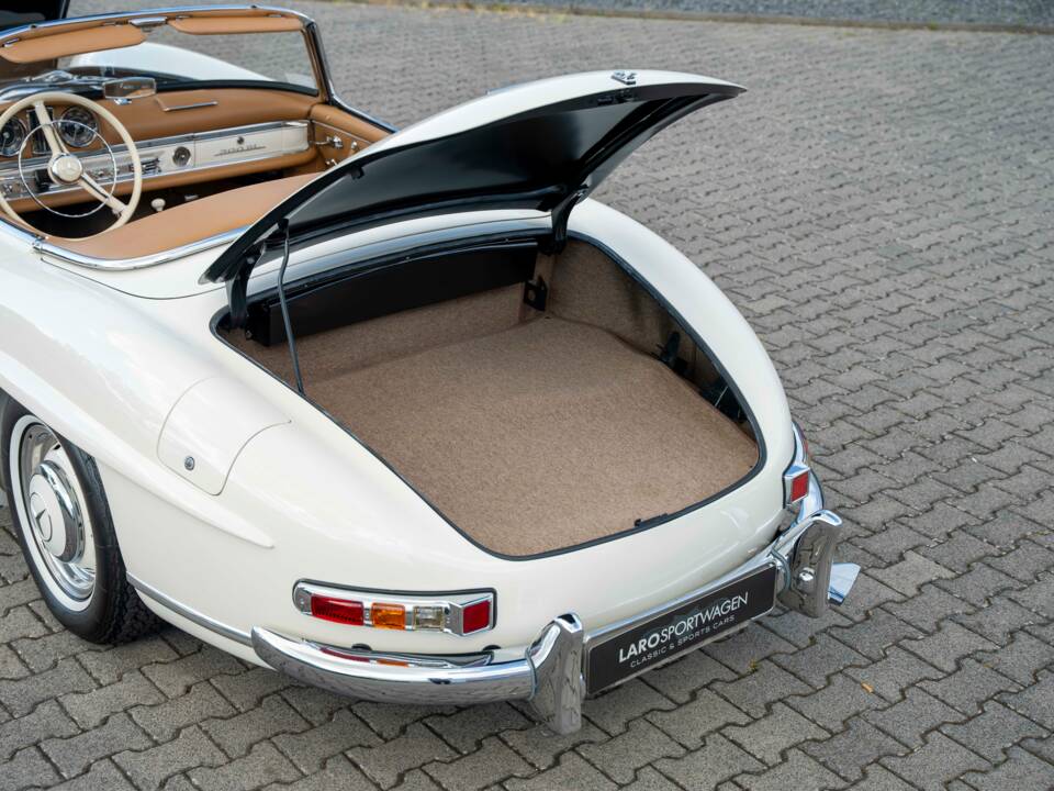 Immagine 34/38 di Mercedes-Benz 300 SL Roadster (1961)