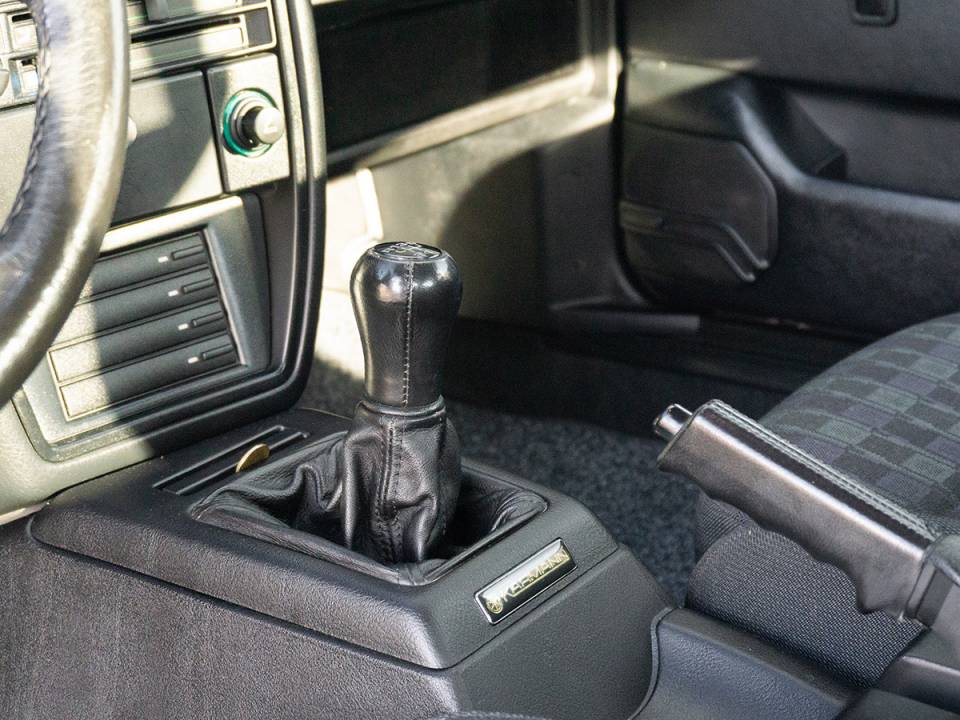 Bild 32/45 von Volkswagen Corrado G60 1.8 (1990)